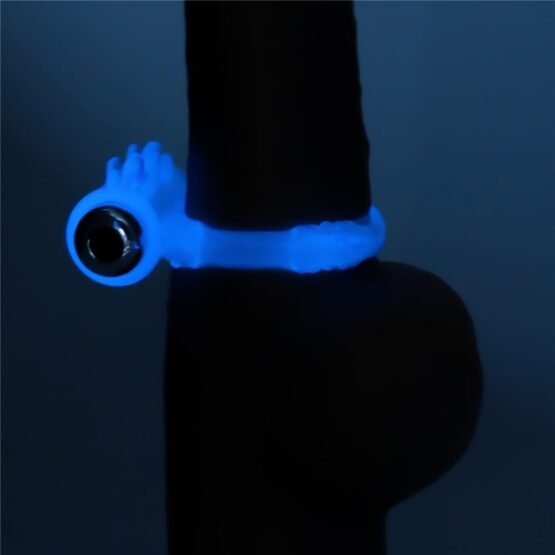 Lumino Play Vibrating Penis Ring - Image 5